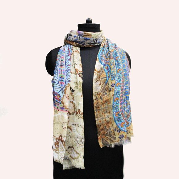 Earthy Tones Blue Motif Wool Scarf - Picture 2 of 3